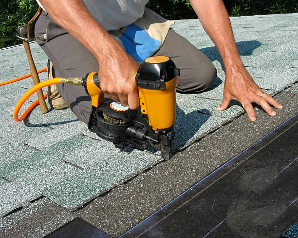 Best Roof Gutter Cleaning  in Mcconnell Af, KS